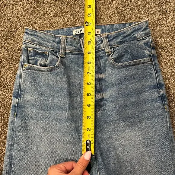 ZARA Women's High Rise Slim Flare Jeans Size 2 In Medium Wash - Picture 6 of 9